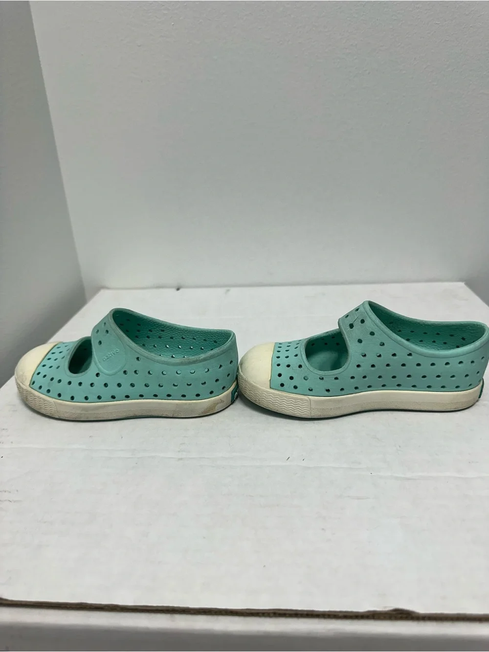 Native Light Blue Size C6 Mary Jane Unisex Kids Slip On Shoes Lightweight